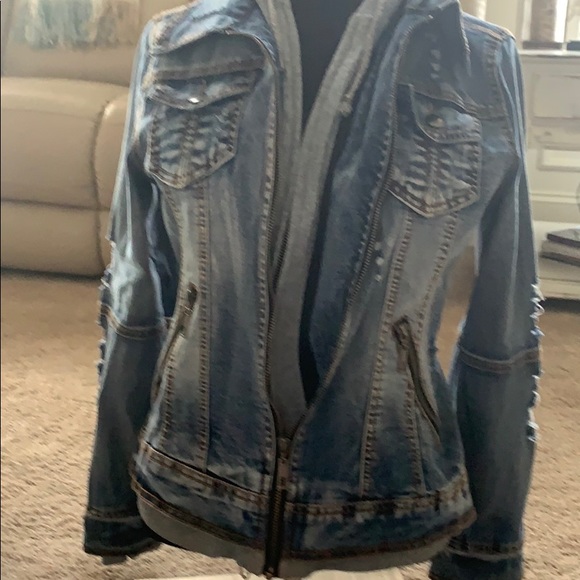 Denim jacket - Picture 4 of 6